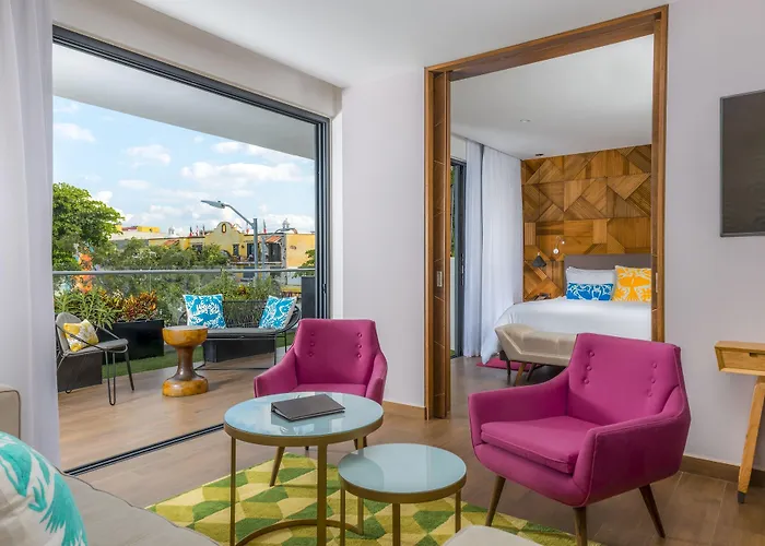 The Fives Downtown & Residences, Curio Collection By Hilton Hotel