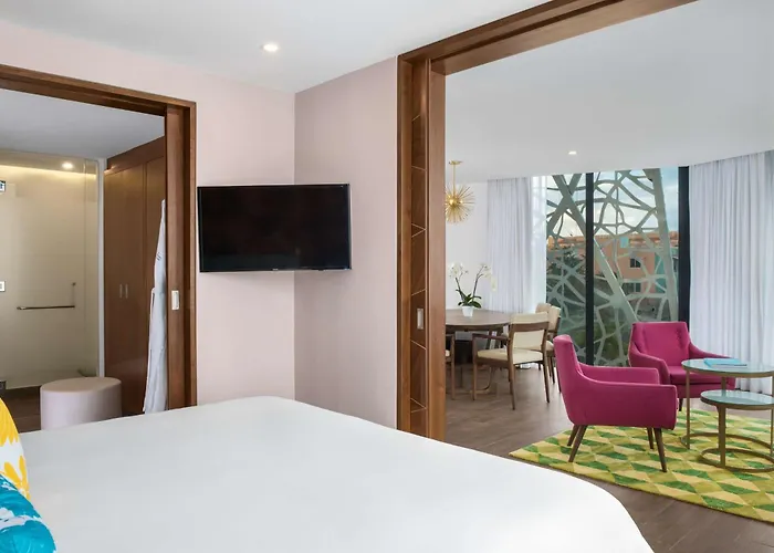 Hotel The Fives Downtown & Residences, Curio Collection By Hilton Playa del Carmen