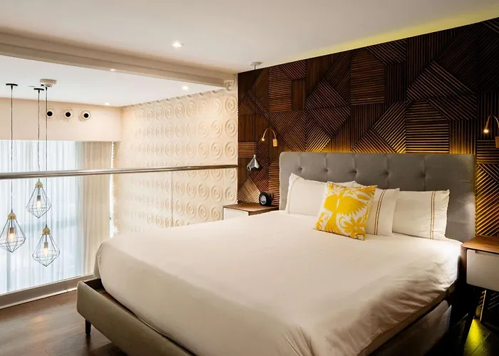 The Fives Downtown & Residences, Curio Collection By Hilton Hotel