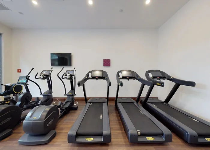 The Fives Downtown & Residences, Curio Collection By Hilton 4*
