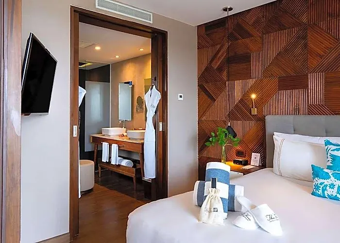 Hotel The Fives Downtown & Residences, Curio Collection By Hilton 4*