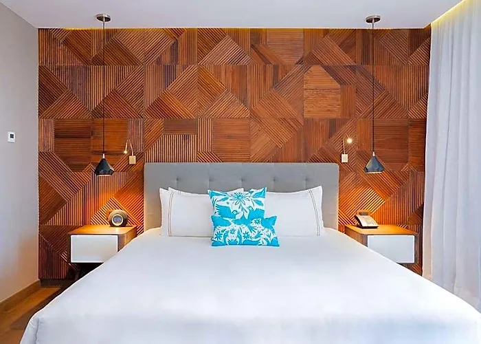 The Fives Downtown & Residences, Curio Collection By Hilton Hotel 4*