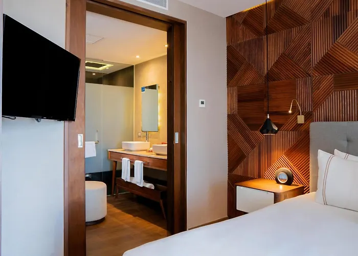 The Fives Downtown & Residences, Curio Collection By Hilton Playa del Carmen