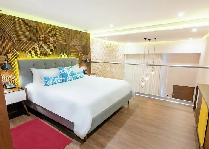 Hotel The Fives Downtown & Residences, Curio Collection By Hilton 4*